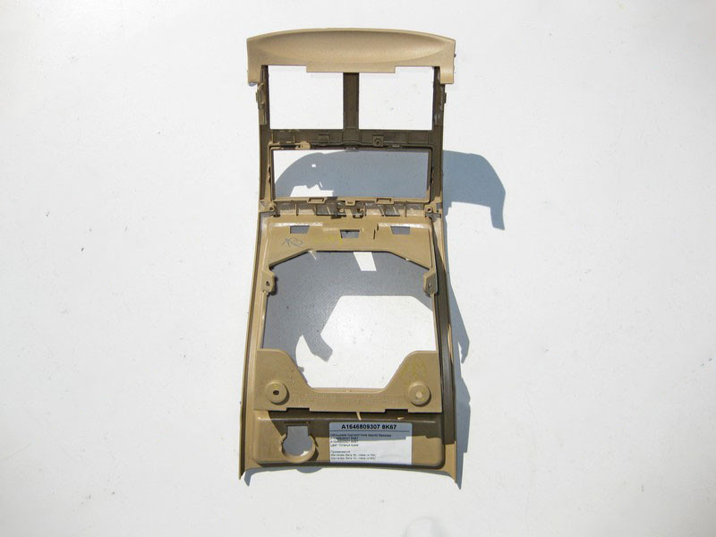 Mercedes-Benz  A1646809307 8K67 Облицювання підлокітника задня бежева ML W164 GL X164 Одеса - фото 3