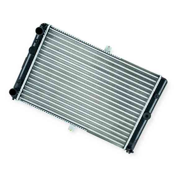 Радіатор охолодження двигуна 2108, 2109, 21099, 21082, 2113-2115 універсальний Мукачево