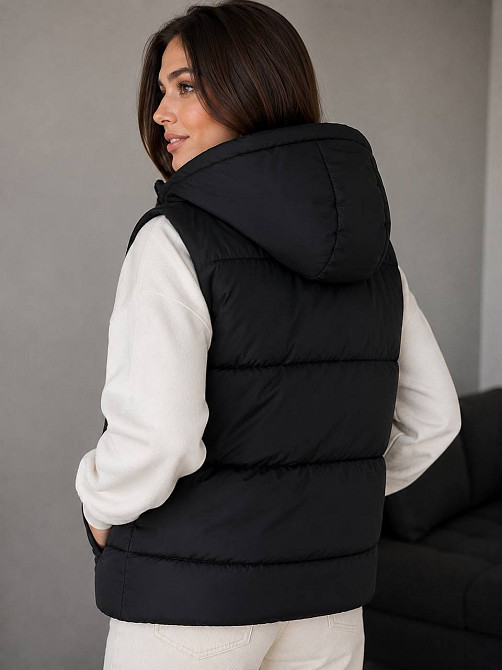 Женская жилетка Lady Yep 7015-2 с капюшоном средняя длина черная, черный, 42 Киев - изображение 4