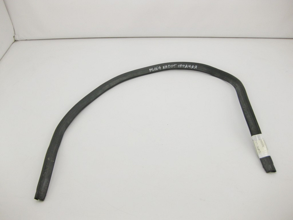 Mercedes-Benz  A1648890298 Ущільнювальна гумка середня на перегородці відсіку моторного ML W164 GL X164 Одеса - фото 1