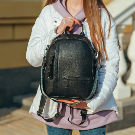 Жіночий рюкзак Tiding Bag (23 х 32 х 13 см) з натуральної шкіри Чорний Вінниця