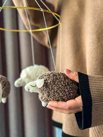 Дитячий музичний мобіль на ліжечко для немовлят WooolyWool «Баранці» з 35 мелодіями Київ
