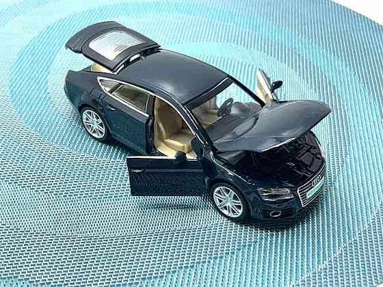 Машина металева Автопром Audi A7 Sportback світло звук відчиняються двері 1:32 Синя (68319) Чернігів