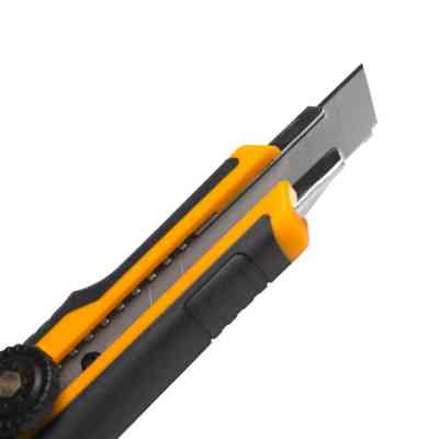 Нож монтажный Tolsen 18 мм сегментний з фіксатором (30092) Винница