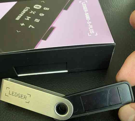 Мережеве обладнання: Ledger Nano s Plus Київ
