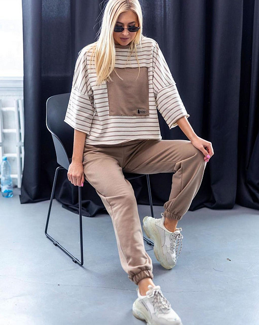 Спортивный костюм 