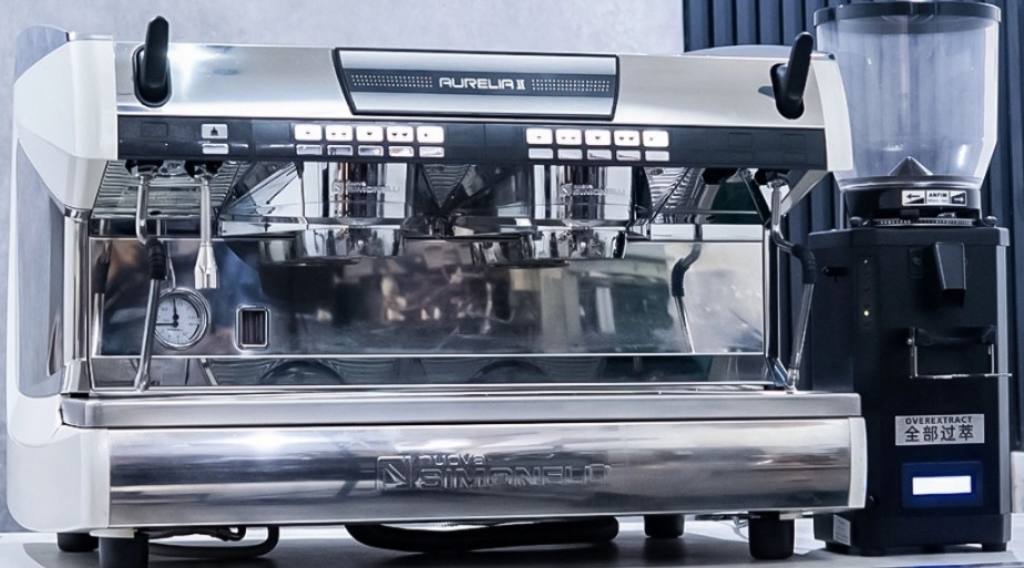 Nuova Simonelli Aurelia II професійна кавомашина. Харків - фото 8