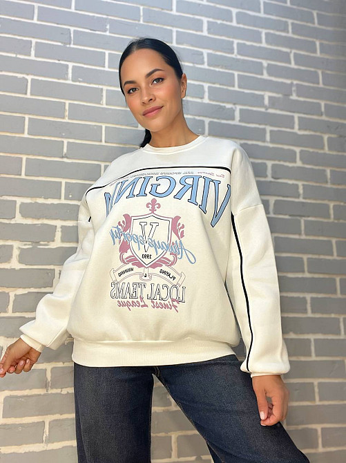 Свитшот женский OLIVIA 2468 надпись впереди VIRGINIA утепленный на флисе модель оверсайз one size, белый, one size Киев - изображение 1