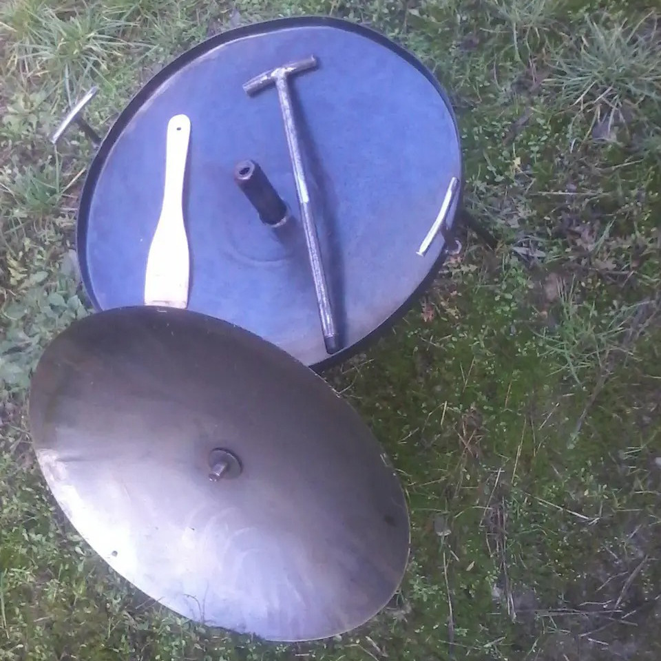 Сковорода з диска борони для багаття «Димок» 50 см з кришкою для пікніка, диск для смаження Київ - фото 5