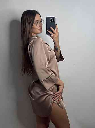 Жіноча нічна сорочка подовжена шовкова XL Бежевий Харків