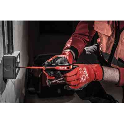 Отвертка Milwaukee трехгранная диэлектрическая VDE SL 0.8X4X100 (4932478715) Винница