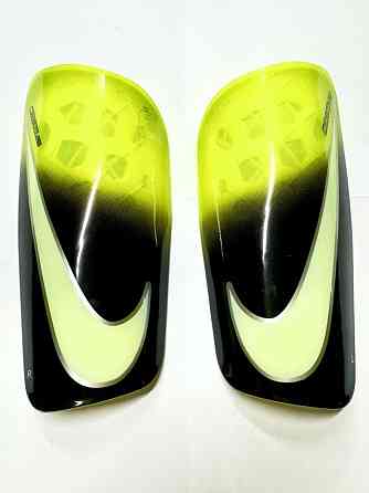 Щитки футбольні Nike Mercurial Вишнёвое