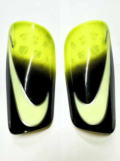 Щитки футбольні Nike Mercurial Вишнёвое - изображение 3
