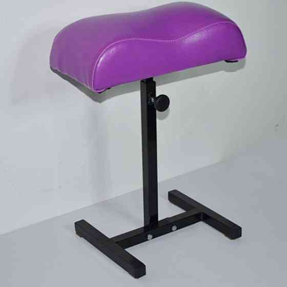 Підставка педикюрна на чорній ніжці Київ