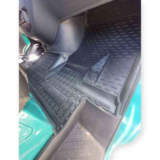 Коврики Мерседес sprinter w905 2001-2007 цельный борт 2,5см, с перемычкой салона Мукачево