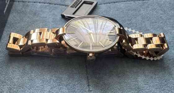 Жіночий годинник Rado Coupole Київ
