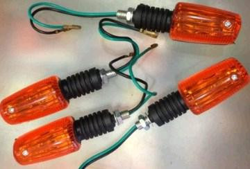 Повороти труна (4шт) (жовте скло) JS Київ - фото 1