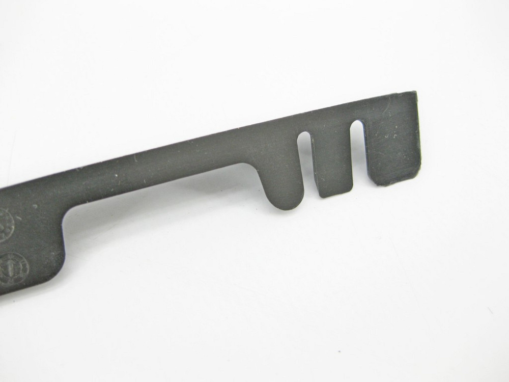 Mercedes-Benz  A2137820100 Ліва захисна планка кріплення скла панорами середня секція E-Class W213 Одеса - фото 7