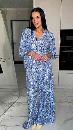 Женский легкий принтованный прогулочный костюм двойка: платок, рубашка и брюки из натурального штапеля Одесса