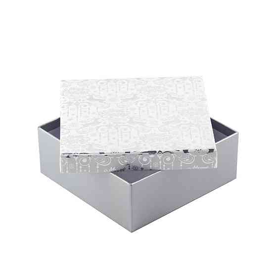 Коробка подарункова "Silver" 16 х 16 х 8 см Рівне