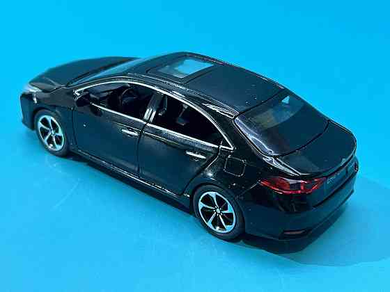 Машинка металева Авто Експерт Toyota Corolla 1:32 метал світло/звук Чорна (GT-6258) Чернігів