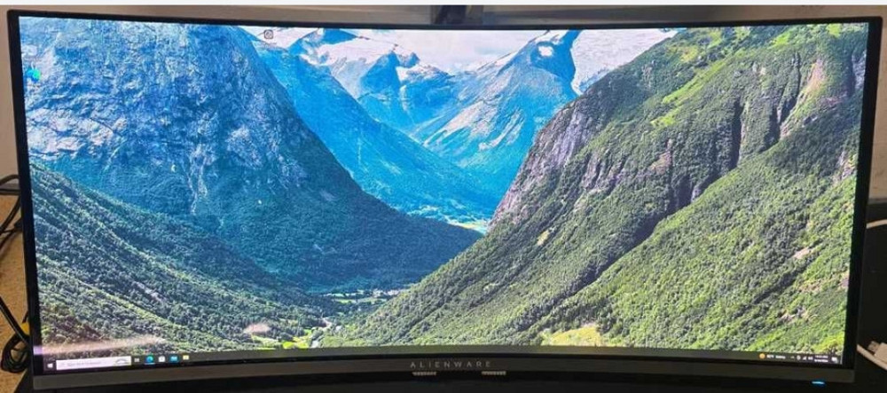 Монитор ALIENWARE 34