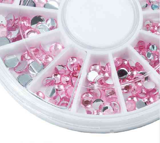 Рожеві стрази на нігті Київ