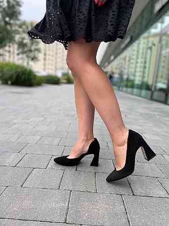 LIRIO Замшеві туфлі жіночі на стійких грубих підборах весна-осінь демісезонні чорні T0304/CT805 Коломия