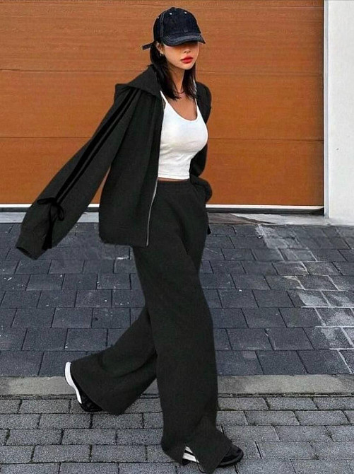 Жіночий прогулянковий костюм оверсайз: худі та штани двонитка Чорний Одеса - фото 3