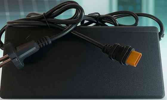 Зарядний пристрій LI-ON Киев