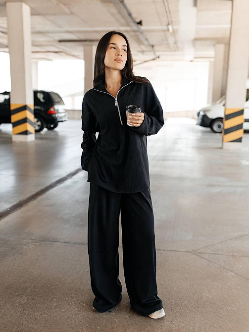 Женский повседневный оверсайз костюм двойка: кофта и штаны трикотаж пума рубчик Черный Одесса - изображение 7