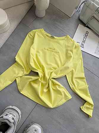 Женский базовый оверсайз лонгслив 