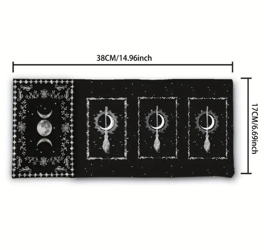 Сумка для зберігання Таро “Місячна мітла” — чорна тканинна торбинка 38×17 см з езотеричним принтом Київ - фото 3