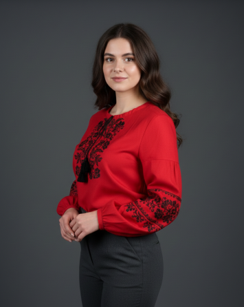 Жіноча вишиванка на червоному домотканому полотні з чудовою вишивкою Київ