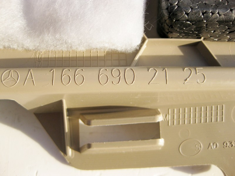 Mercedes-Benz  A1666906100 8N84 Обшивка лівої стійки "D" бежева GL X166 Одесса - изображение 3