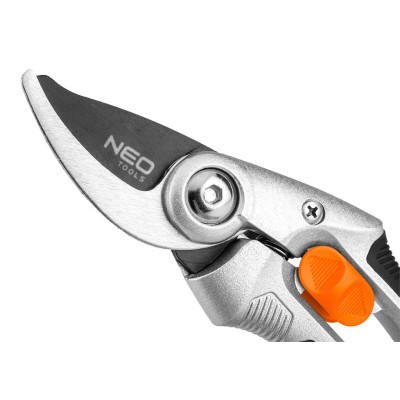 Секатор Neo Tools плоскостной, d реза 20мм, 210мм, 228г (15-212) Винница - изображение 3