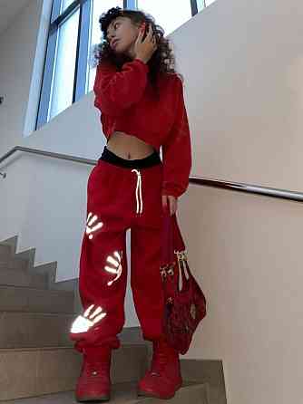 Женские стильные утепленные оверсайз брюки с эффектным принтом трехнитка на флисе Одесса