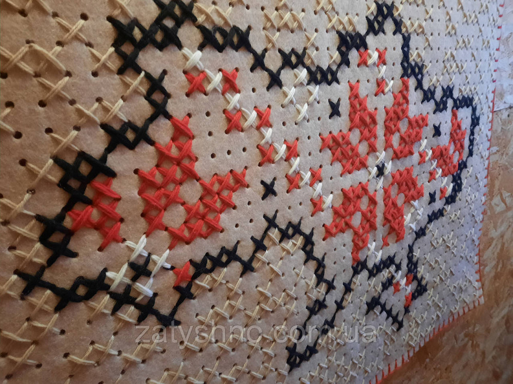 Картина вышитая карта Украины 93*70 см( ручная работа) Киев - изображение 1