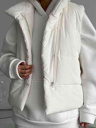 Жіноча тепла жилетка на блискавці без капюшону плащівка еммі на синтепоні Одеса