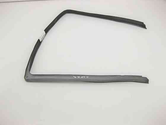 Mercedes-Benz  A2207350225 Ущільнювач опускного скла задніх правих дверей S-Class W220 Одеса