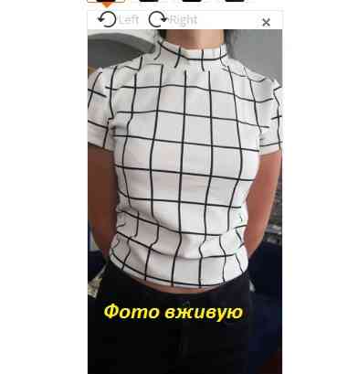 Жіноча футболка в клітинку з високим горлом біло-чорний Київ