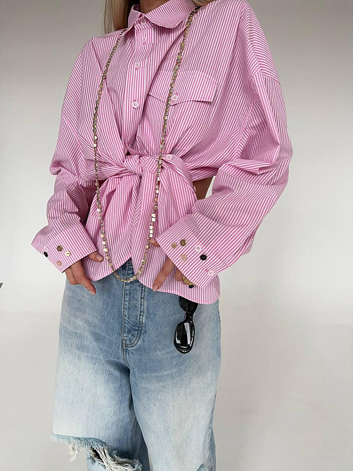 Женская стильная оверсайз рубашка с открытой спиной коттон Одесса - изображение 8