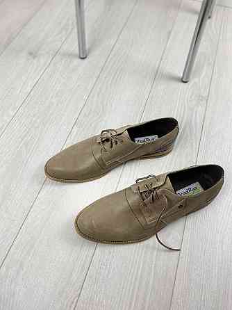 Туфлі чоловічі VADRUS шкіряні світлі розмір 44 (артикул не вказано) Коломия