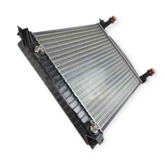 Радиатор двигателя Audi A4, Сеат Exeo 01- охлаждения Мукачево