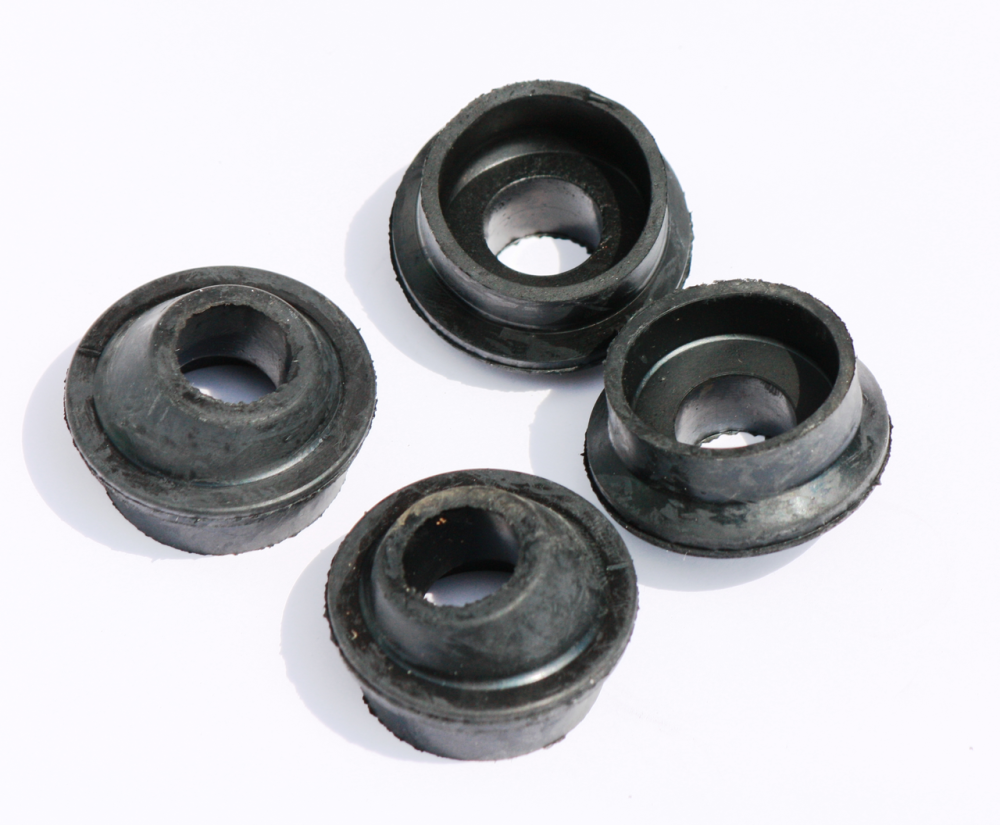 Втулка штанги (коса) мотоцикла Урал 4 шт Мукачево - фото 1