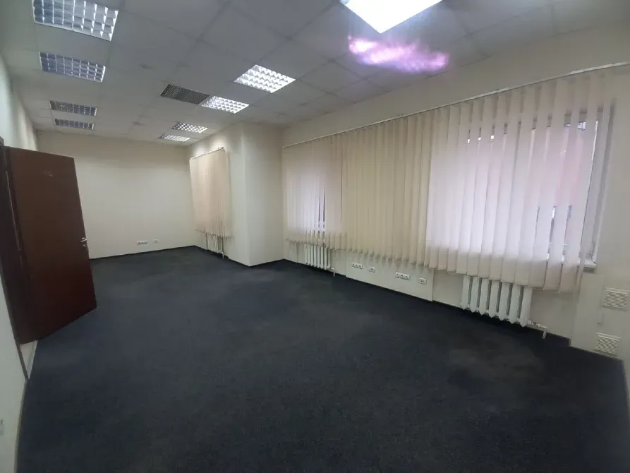 Самий центр міста (вул Глінки), 3 поверх Зручне планування, просторі кімнати (див. план), свій туалет і комірки Дніпро - фото 13