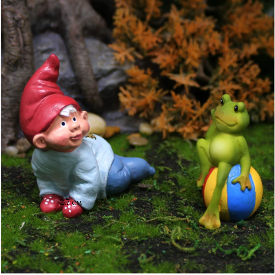 Гном-малыш 7.3 х 6.5 см фигурка из полистоуна для мини-сада Одесса