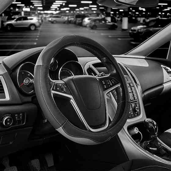 Чехол на руль Carlife 39-41см, кожа, черный с серыми вставками Львов