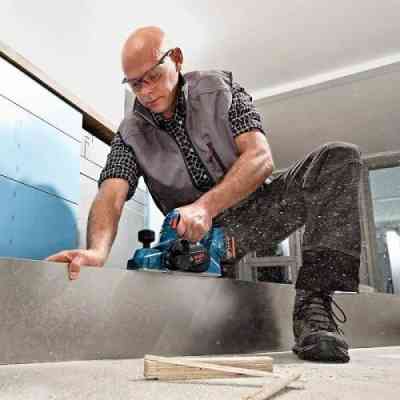 Электрорубанок Bosch GHO 185-LI, 18В, 82мм, строгание до 2.6мм, паз до 9мм (без АКБ и ЗУ) (0.601.5B5.021) Винница