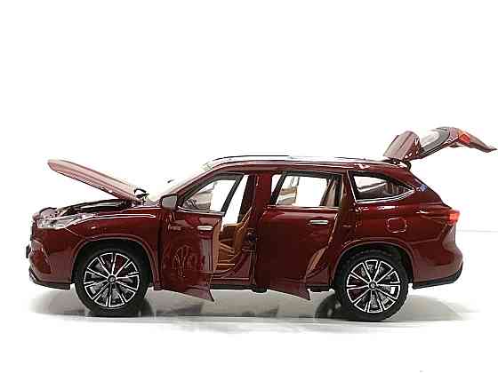 Машина Автосвит Toyota Highlander инерционная открываются двери капот багажник 21см Бордовий (AP-2024) Чернігів